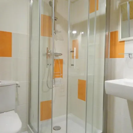 La Maisonnette A La Caze *