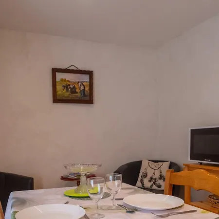 Semesterbostad La Maisonnette A La Caze *